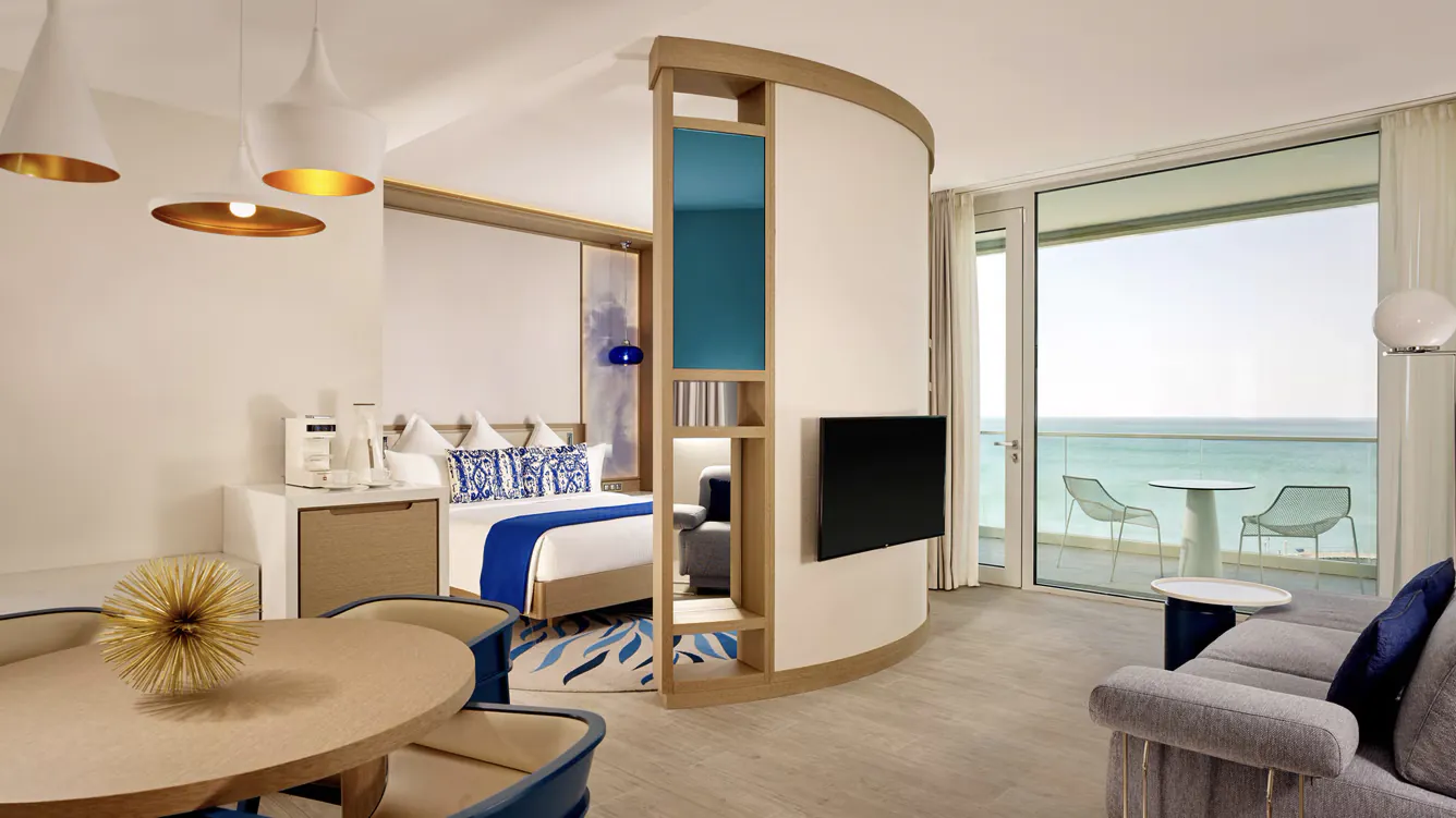 Paragraph Resort & Spa