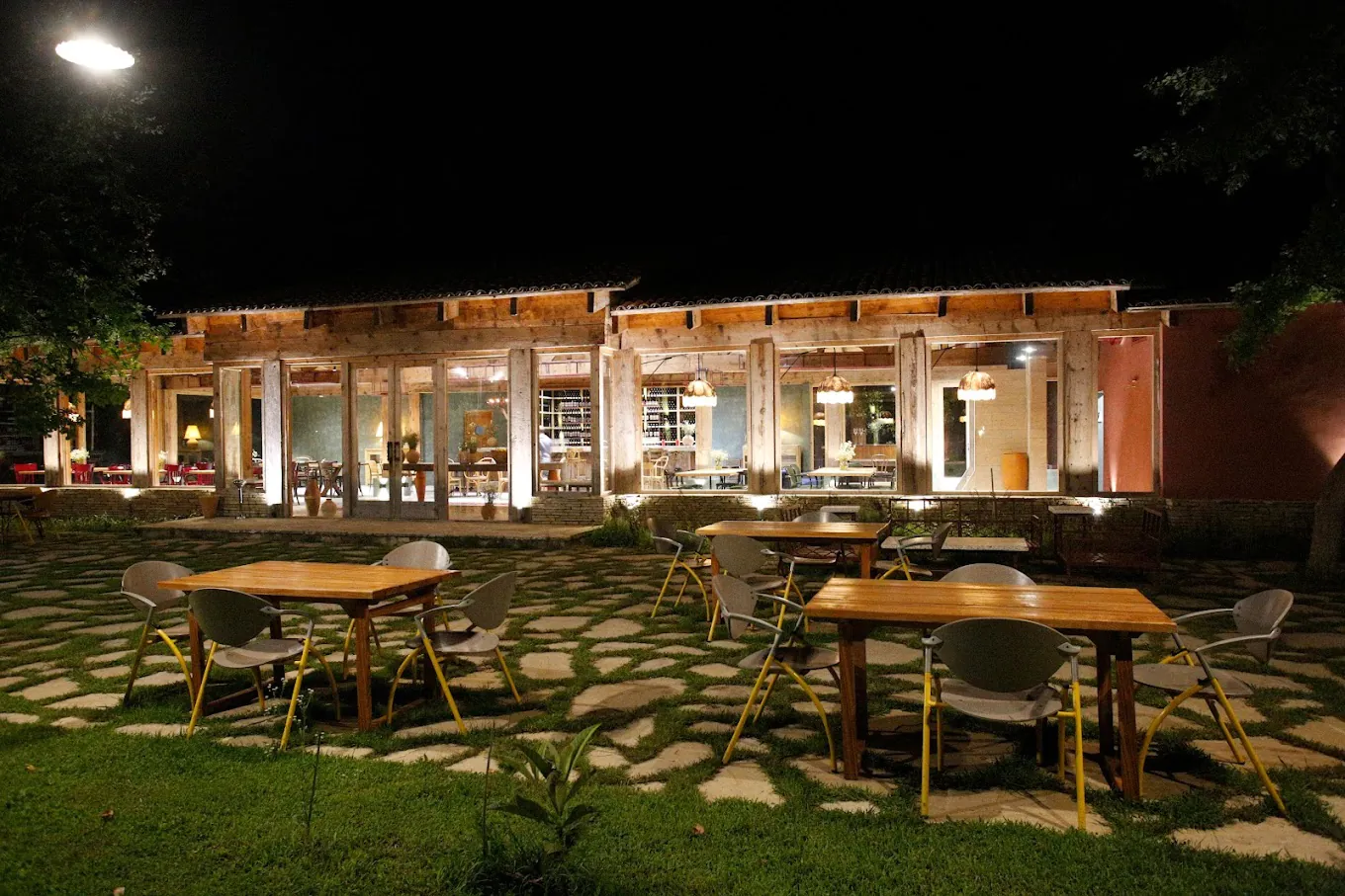 This is a place where slow food meets soulful ambiance — ideal for private celebrations, wine evenings, or gatherings that deserve something special.